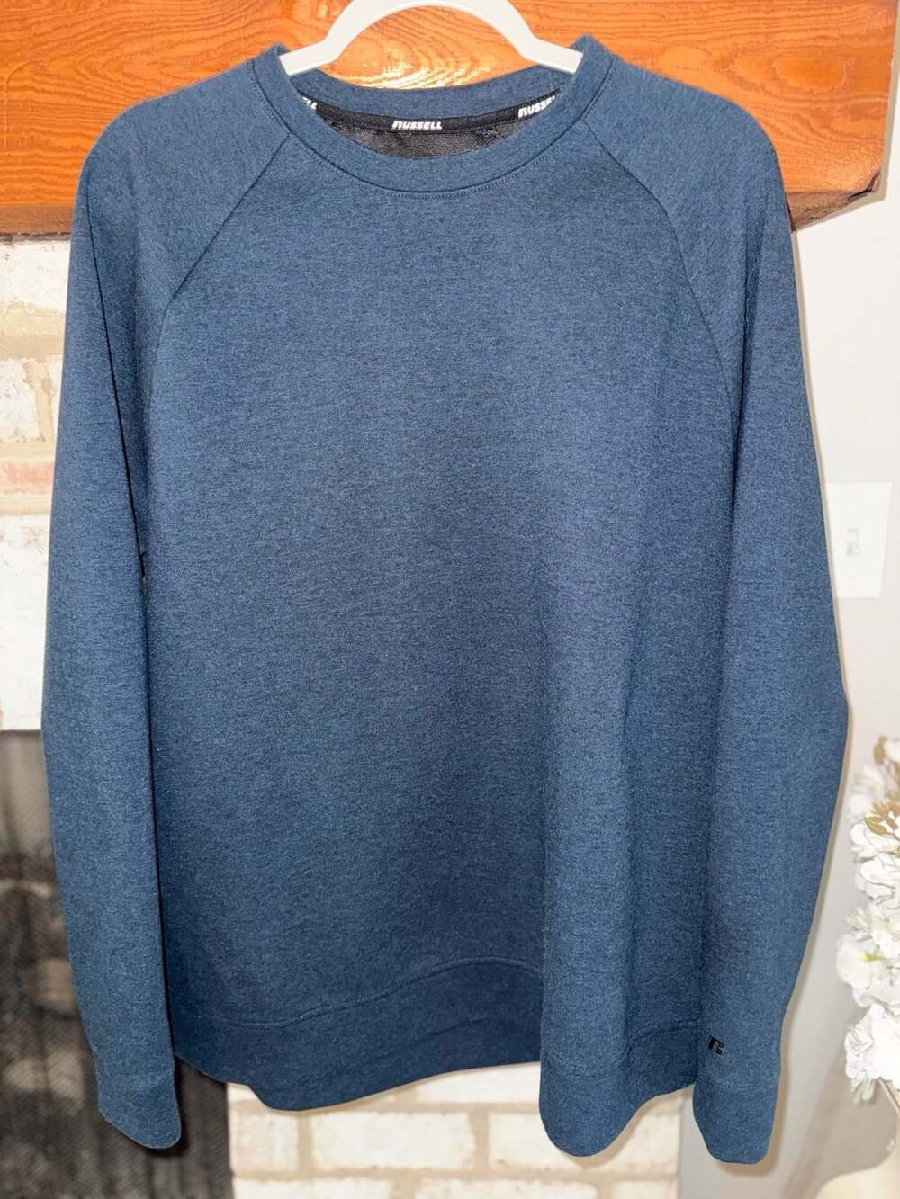 Russell Athletic Men's Blue Heathered Long Sleeve Crewneck Sweatshirt Size L